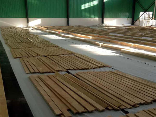 运动实木地板单层龙骨间距