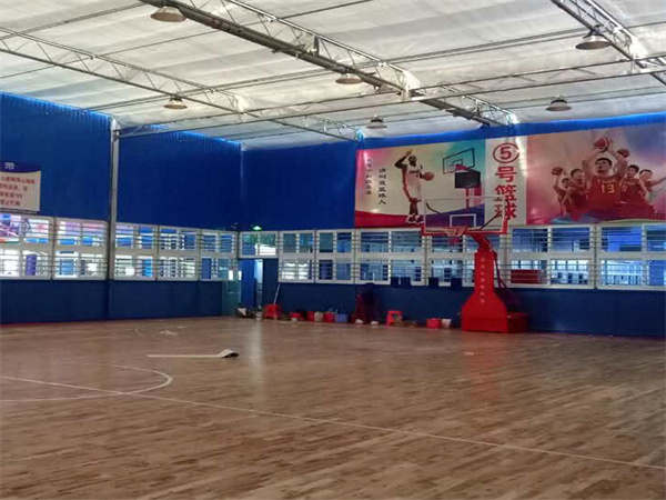 嘉兴枫木体育木B级地板建设